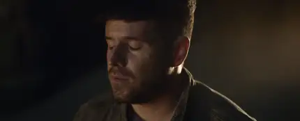 Pablo López en el vídeo de 'La niña de la linterna' Pablo López en el vídeo de 'La niña de la linterna'