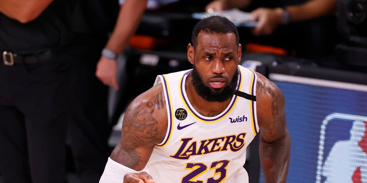 LeBron James, en acción con los Lakers