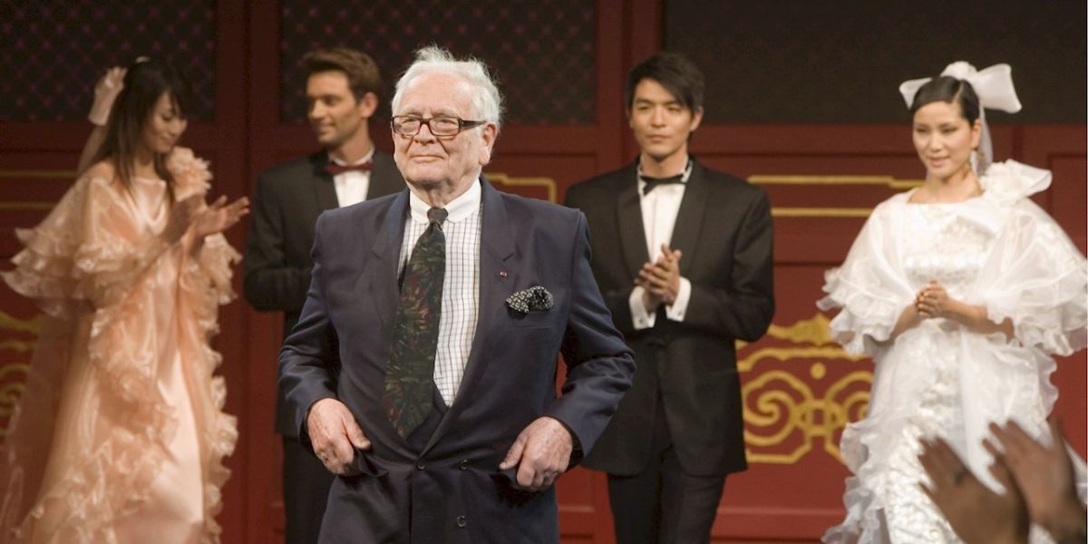 Muere a los 98 años en diseñador Pierre Cardin