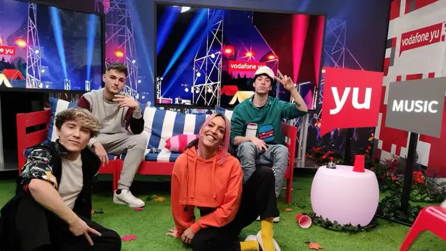 yu, Music con Kidd Keo