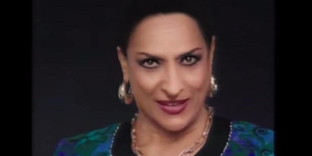 Lola Flores en el spot 'Con mucho acento' de Cruzcampo