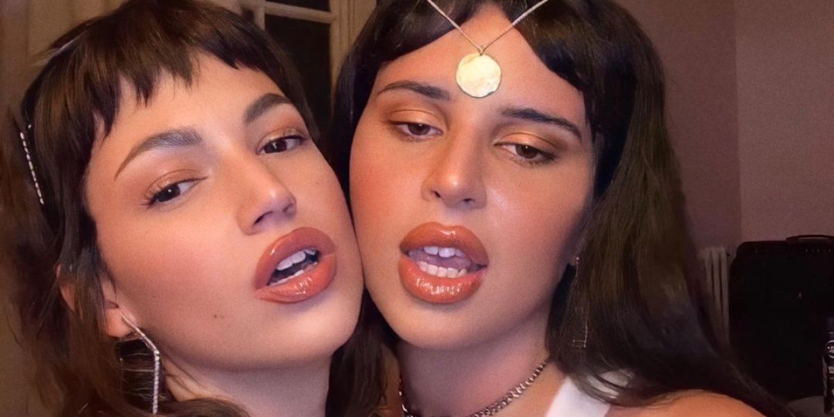 Úrsula Corberó y Nathy Peluso bailando 'Delito'