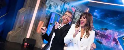 Complicidad, admiración y bromas: Nuria Roca da el relevo a Pablo Motos en 'El Hormiguero 3.0' Complicidad, admiración y bromas: Nuria Roca da el relevo a Pablo Motos en 'El Hormiguero 3.0'