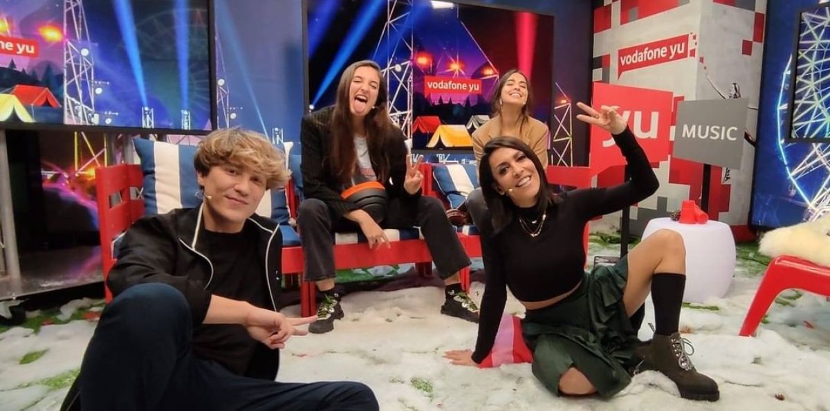 Anaju visita 'yu Music' con Lorena Castell y Carlos Marco