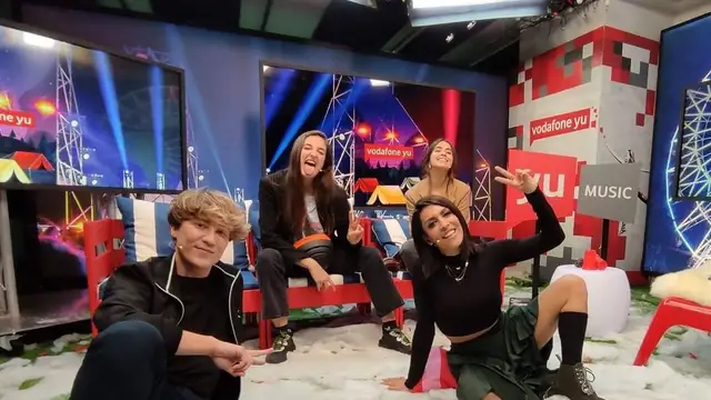 Anaju visita 'yu Music' con Lorena Castell y Carlos Marco