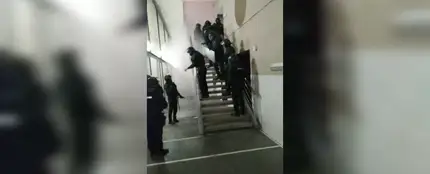 Los Mossos entran al rectorado de la Universidad de Lleida para detener al rapero Pablo Hasel Los Mossos entran al rectorado de la Universidad de Lleida para detener al rapero Pablo Hasel