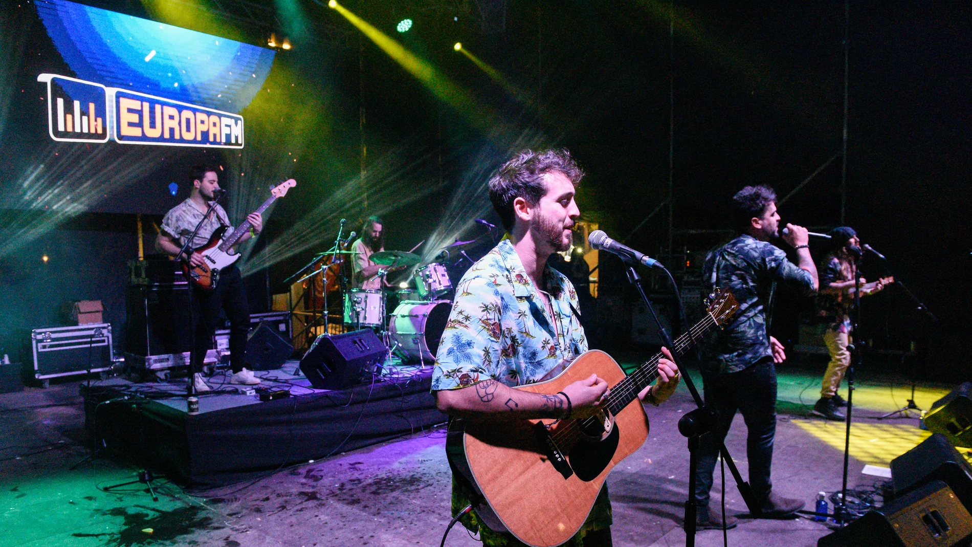Concierto de la banda valenciana Bombai en el escenario que Europa FM habilitó en la Plaza de España de Palma con motivo de las fiestas patronales de Sant Sebastià 2020. Concierto de la banda valenciana Bombai en el escenario que Europa FM habilitó en la Plaza de España de Palma con motivo de las fiestas patronales de Sant Sebastià 2020.