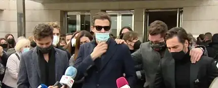 Muere Álex Casademunt. Muere Álex Casademunt.