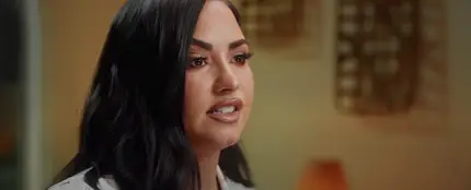 Demi Lovato en el tráiler de Dancing with the Devil Demi Lovato en el tráiler de Dancing with the Devil