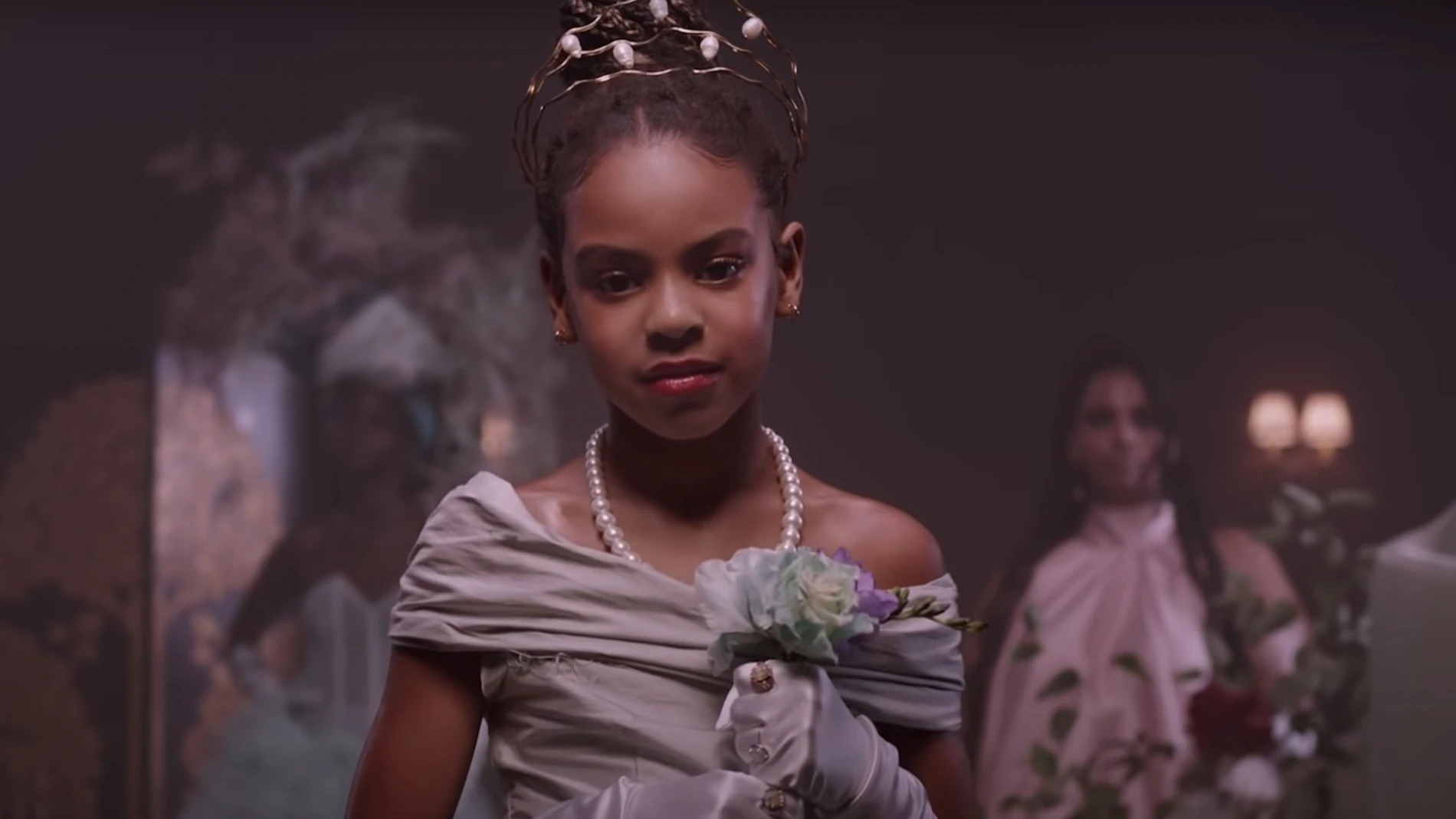 Blue Ivy en el vídeo de 'Brown Skin Girl' de Beyoncé Blue Ivy en el vídeo de 'Brown Skin Girl' de Beyoncé