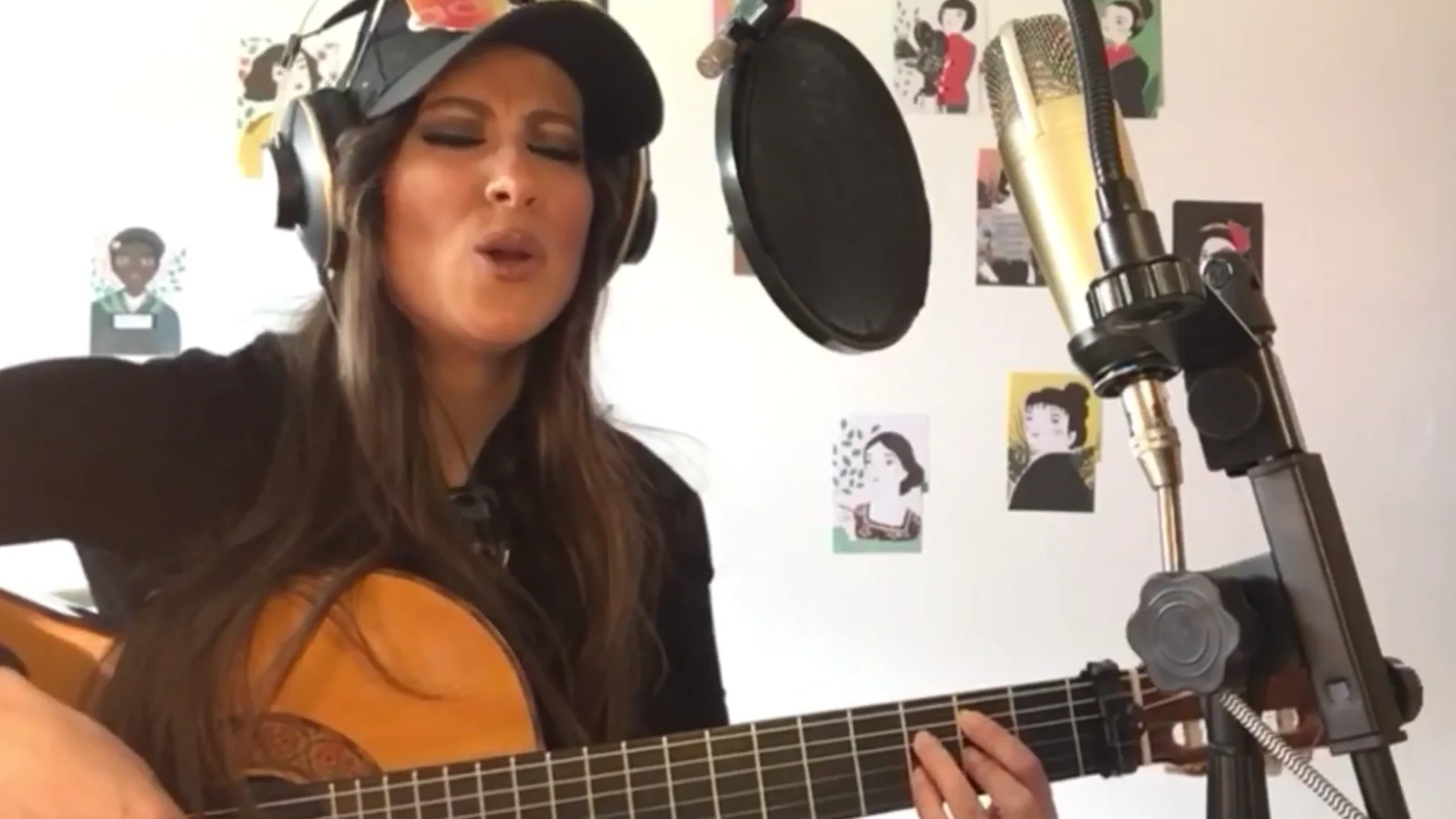 Sara Dénez, cantante cordobesa. Sara Dénez, cantante cordobesa.