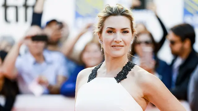 Kate Winslet acusa a Hollywood de ser homófoba: "Hay actores que siguen en el armario por miedo"