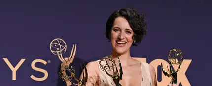 Phoebe Waller-Bridge, con los tres premios Emmy recogidos en 2019. Phoebe Waller-Bridge, con los tres premios Emmy recogidos en 2019.