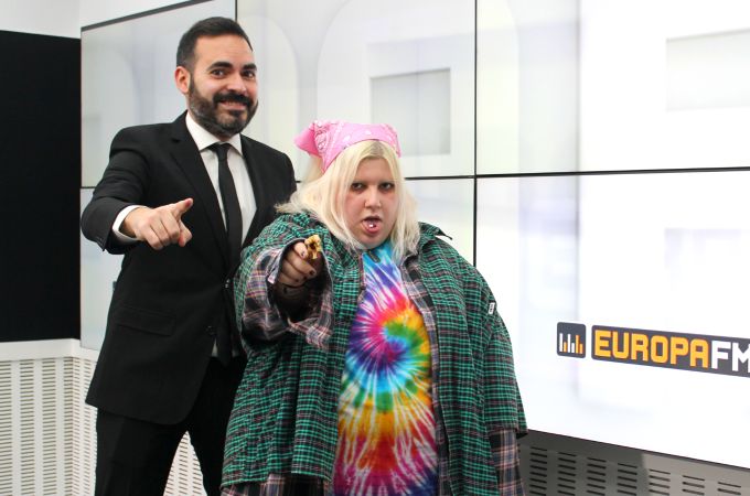 David Martos (Kinótico) y Esty Quesada (Soy una Pringada) conducirán el especial ‘La noche de los Oscar’ en Europa FM David Martos (Kinótico) y Esty Quesada (Soy una Pringada) conducirán el especial ‘La noche de los Oscar’ en Europa FM