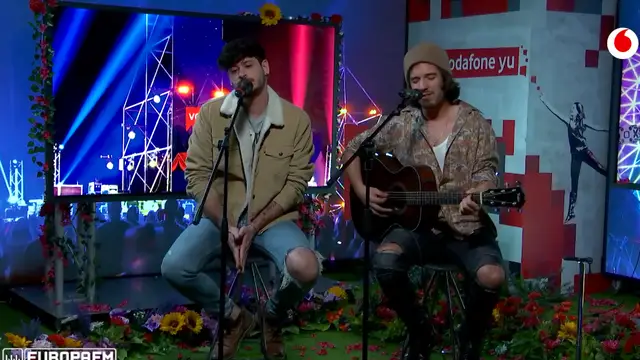 Cepeda y Roi Méndez cantan 'La misma dirección' en 'yu Music'