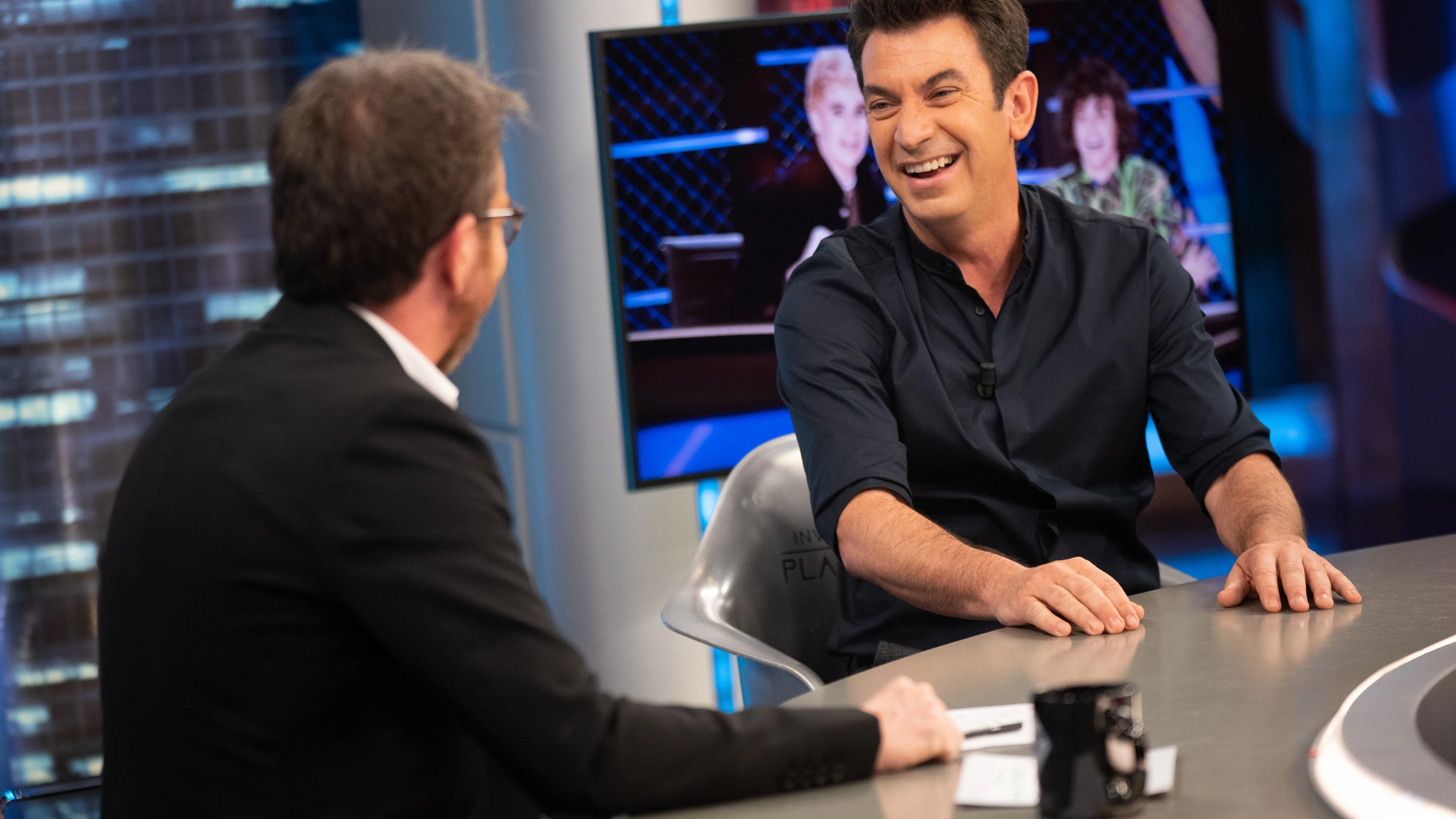 Arturo Valls desvela los secretos de las fiestas de Javier Calvo y Javier Ambrossi: "Parecen valencianos"