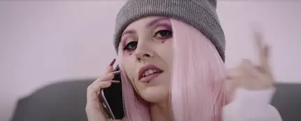 Claudia Caparrós 'Cheesy' en el vídeo de 'Baby' Claudia Caparrós 'Cheesy' en el vídeo de 'Baby'