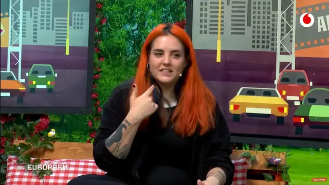 Andrea Compton pide en 'yu' un especial para Chandler y Mónica