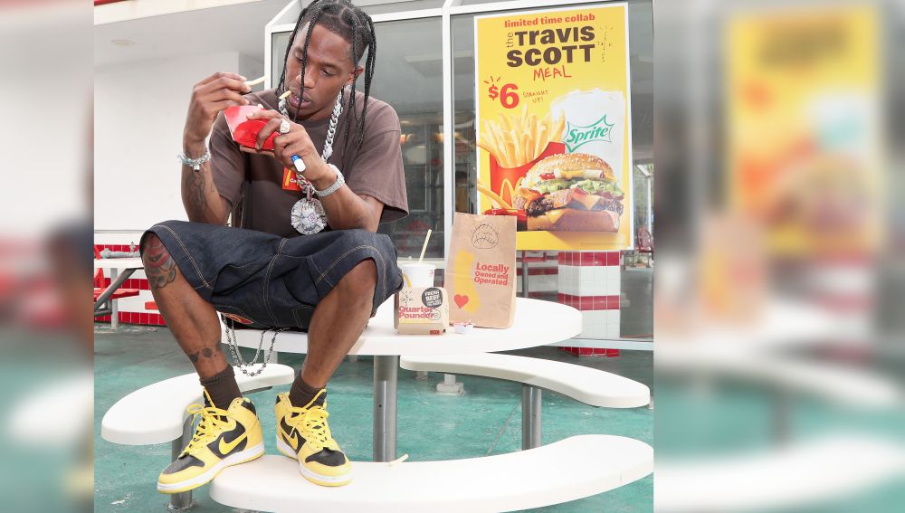 Travis Scott acudió al partido de los Nets con unas zapatillas de 100.000 dólares