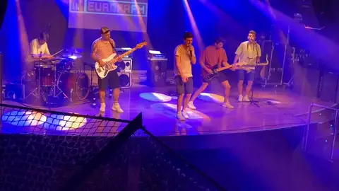 Miki Núñez canta 'Me vale' Miki Núñez canta 'Me vale'