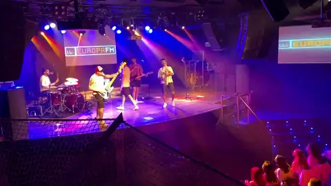 Miki Núñez canta 'Cada pas del camí' Miki Núñez canta 'Cada pas del camí'