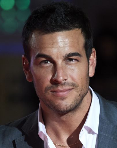 Déborah François y Mario Casas Déborah François y Mario Casas