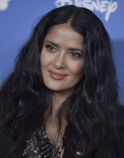 El motivo por el que los pechos de Salma Hayek "no paran de crecer" El motivo por el que los pechos de Salma Hayek "no paran de crecer"