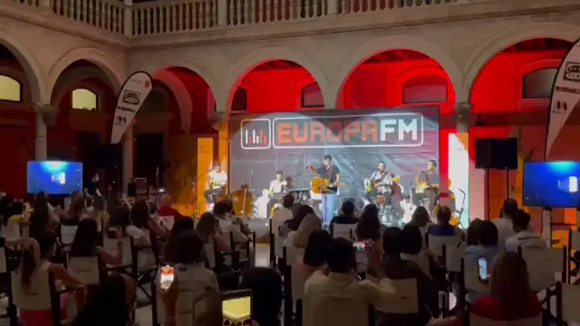 Casi Humanos de DVICIO