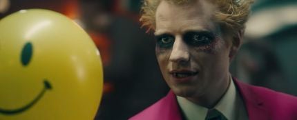 Ed Sheeran publica 'Bad Habits' y as&iacute; es su videoclip