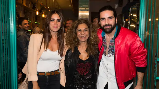 Cuántos años tiene y a qué se dedica Guillermo Furiase, el hijo de Lolita y hermano de Elena Furiase