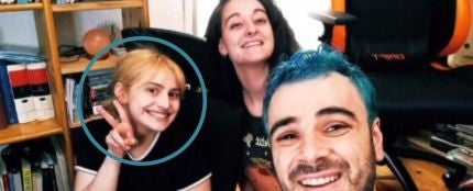 Quién es Nora, la joven que acompaña a Pablo Díaz y su novia Marta en el vídeo del tinte