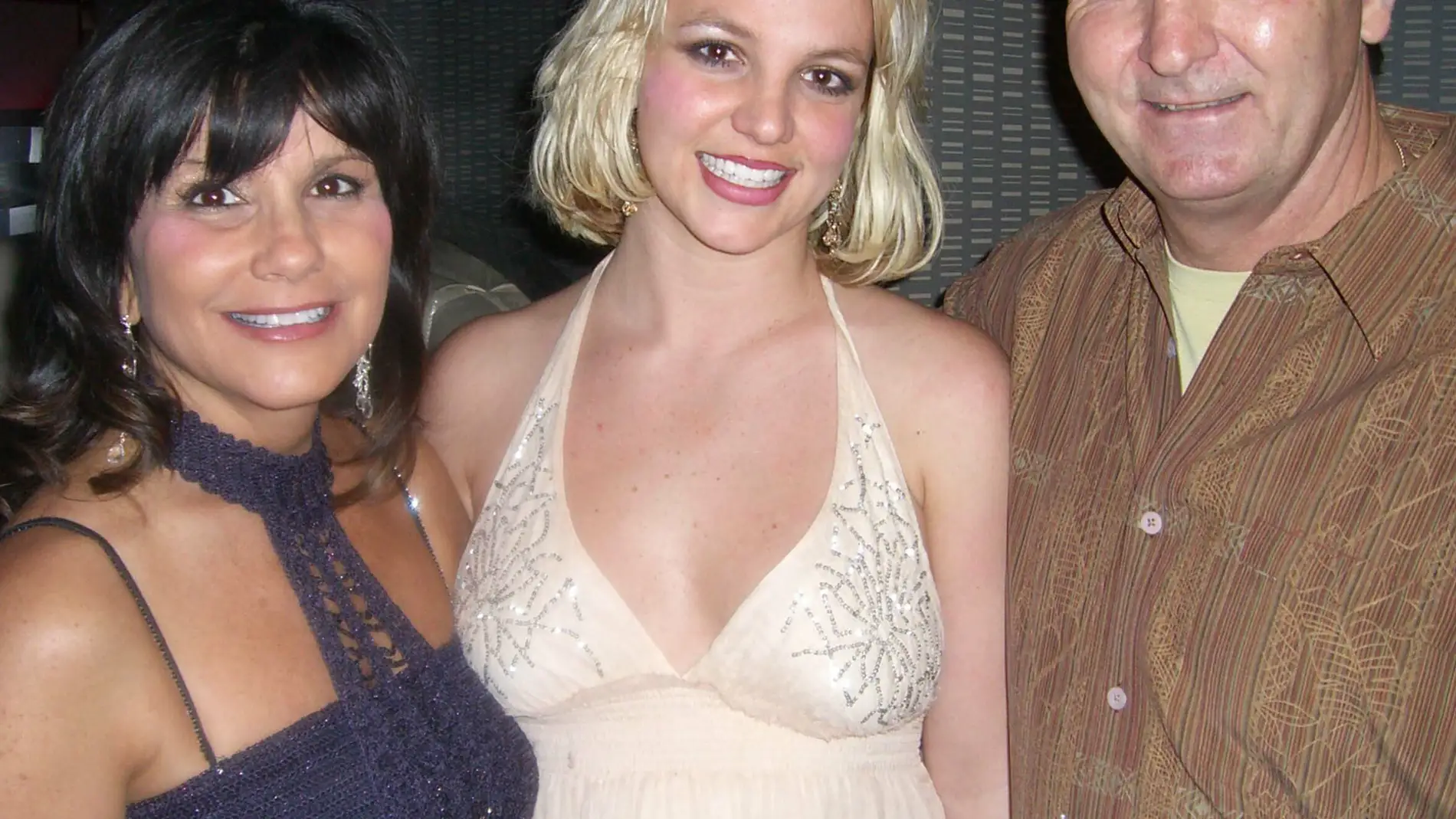 Britney Spears con sus padres Lynne y Jamie en 2006