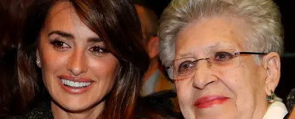 Penélope Cruz sorprende publicando una carta a Pilar Bardem: "No se puede soñar una suegra mejor" Penélope Cruz sorprende publicando una carta a Pilar Bardem: "No se puede soñar una suegra mejor"