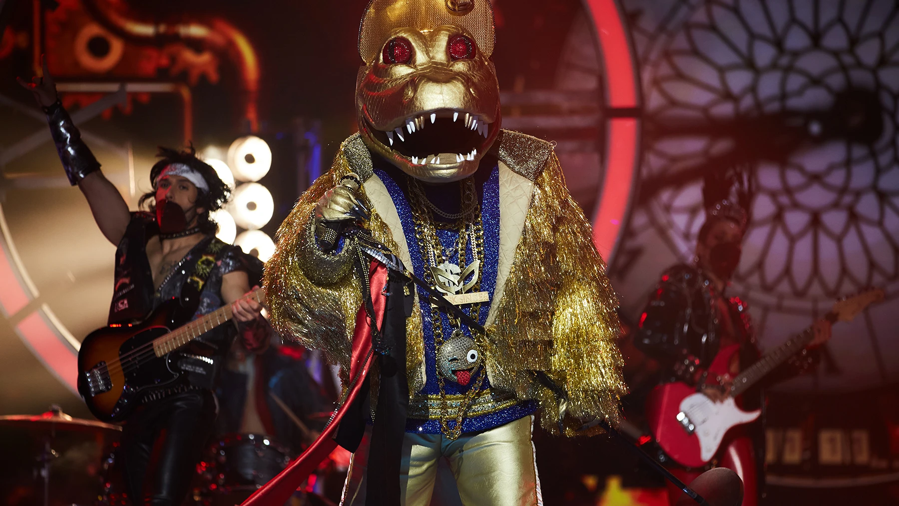 Cocodrilo revoluciona ‘Mask Singer’ con ‘You shook me all night long’ de AC/DC Actuaciones | Programa 8