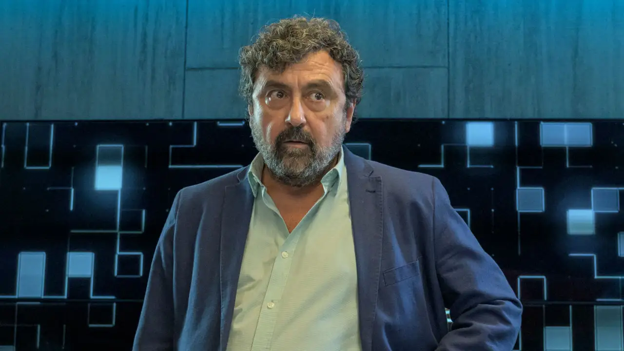 Paco Tous, ganador del Premio Mejor Actor por ‘Los Hombres de Paco’ en el Festival de cine y televisión de León Paco Tous, ganador del Premio Mejor Actor por ‘Los Hombres de Paco’ en el Festival de cine y televisión de León