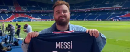 Leo Messi, a Ibai Llanos: "Estoy ilusionado por un nuevo comienzo aquí en París" Leo Messi, a Ibai Llanos: "Estoy ilusionado por un nuevo comienzo aquí en París"