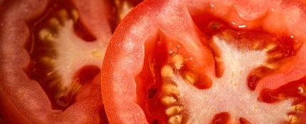 La fórmula de Arguiñano para limpiar tomates de manera rápida y sin manchar