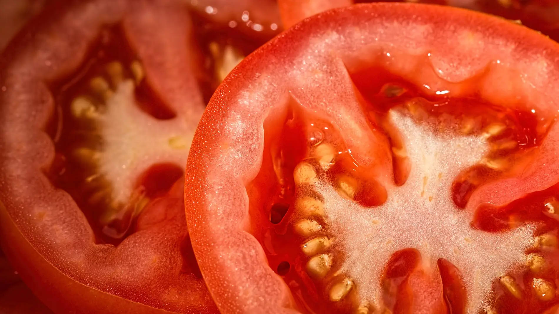 La fórmula de Arguiñano para limpiar tomates de manera rápida y sin manchar