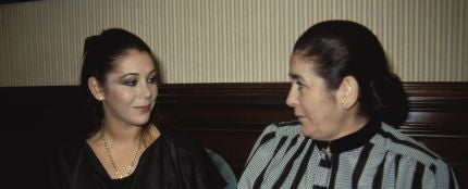 Isabel Pantoja con su madre, Ana Martín