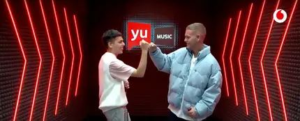 Hens y Delgao cantan 'Dos Días al Mes' en 'yu Music' Hens y Delgao cantan 'Dos Días al Mes' en 'yu Music'