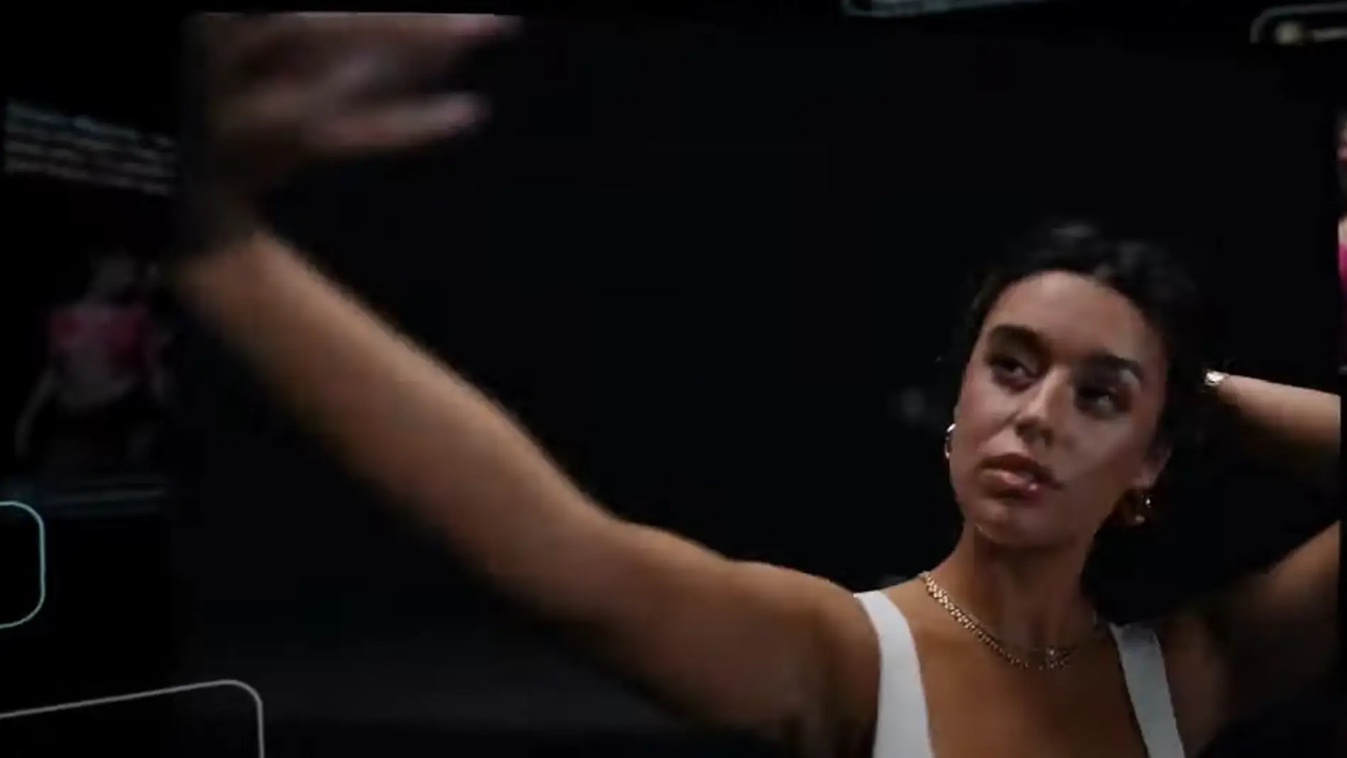 Marta Díaz, en el videoclip de 'Ateo'