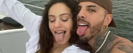 La romántica declaración de Rauw Alejandro a Rosalía en su concierto de Barcelona La romántica declaración de Rauw Alejandro a Rosalía en su concierto de Barcelona