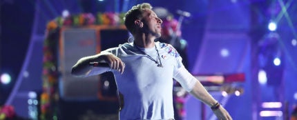 Chris Martin, de Coldplay, en concierto
