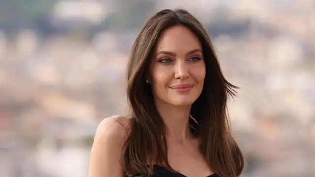 Angelina Jolie