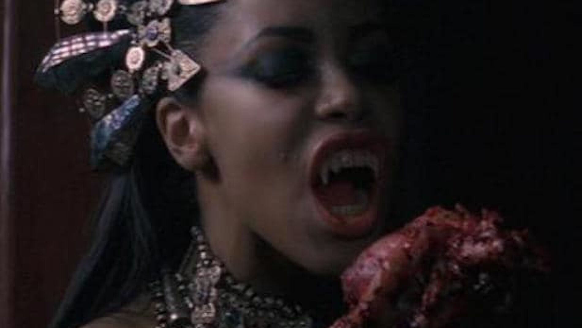 Aaliyah - Queen of the damned