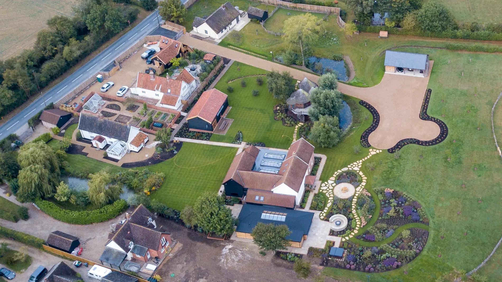 Vista aérea de Sheeranville, la granja de Suffolk de Ed Sheeran