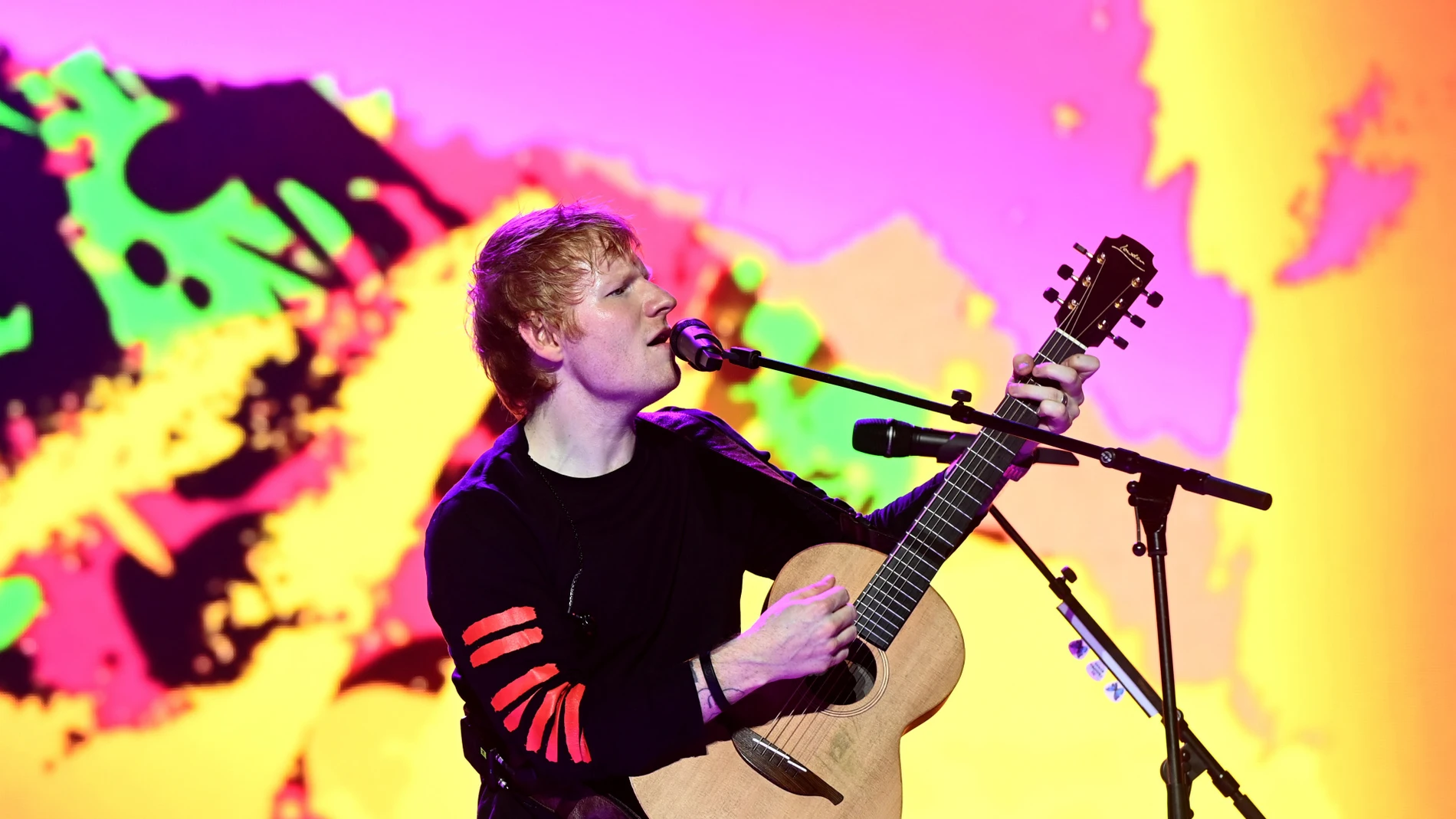 Ed Sheeran durante una actuación 