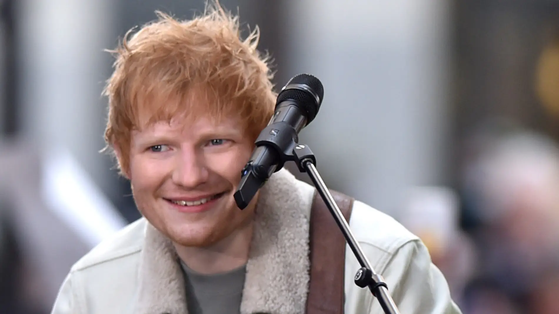 Ed Sheeran confiesa una curiosa tradición navideña