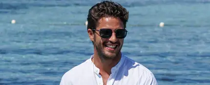La declaración de amor de Maxi Iglesias a Stephanie Cayo: "Soy un niño con el regalo entre brazos" La declaración de amor de Maxi Iglesias a Stephanie Cayo: "Soy un niño con el regalo entre brazos"