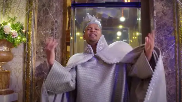Ray Zapata felicita la Navidad a ritmo de rap